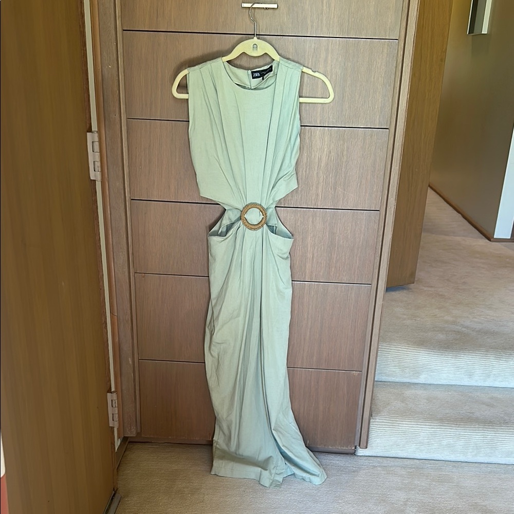 Zara Light Green Maxi Linen Dress with Ring Detail